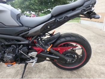     Yamaha MT-09 Tracer FJ-09 2015  16