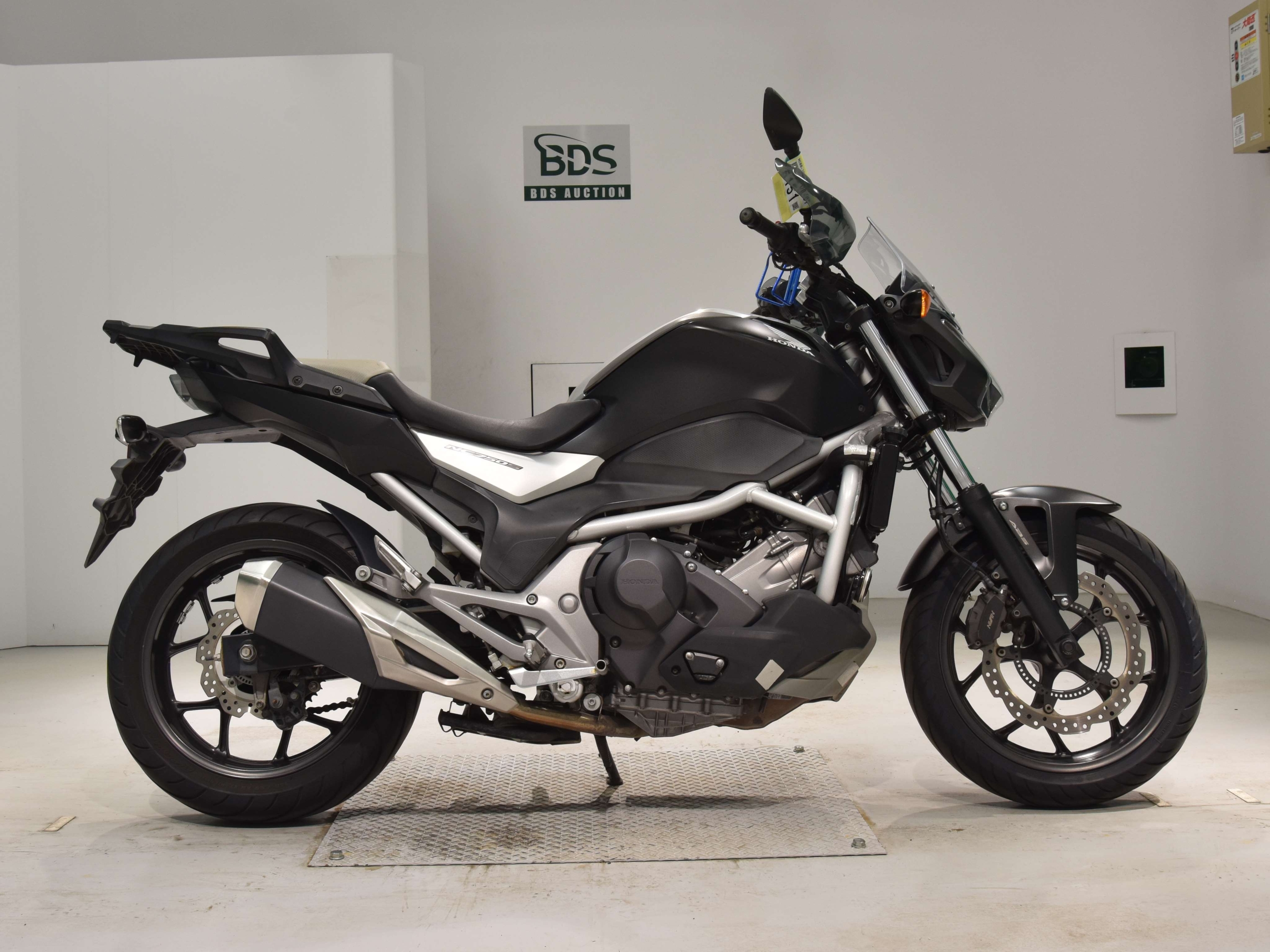 Купить мотоцикл Honda NC750SD-2 2016 фото 2