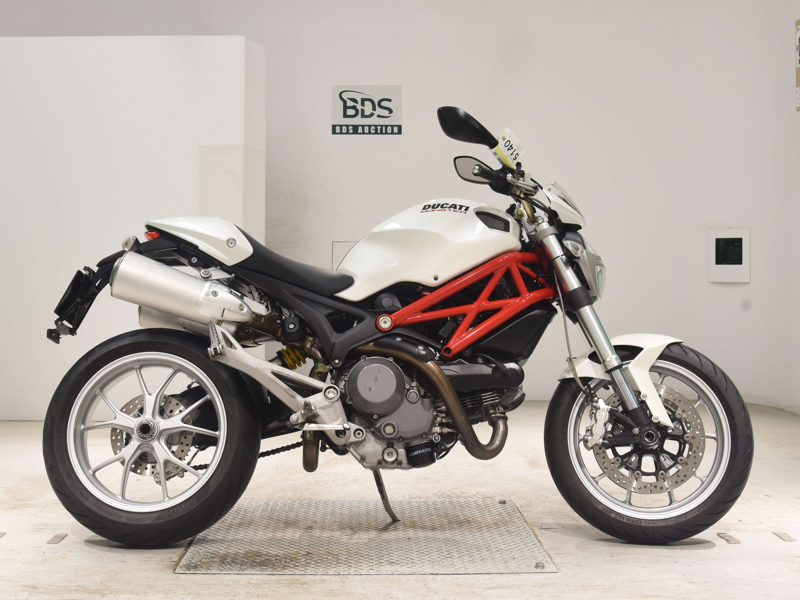 Купить мотоцикл Ducati Monster1100 M1100 2009 фото 2