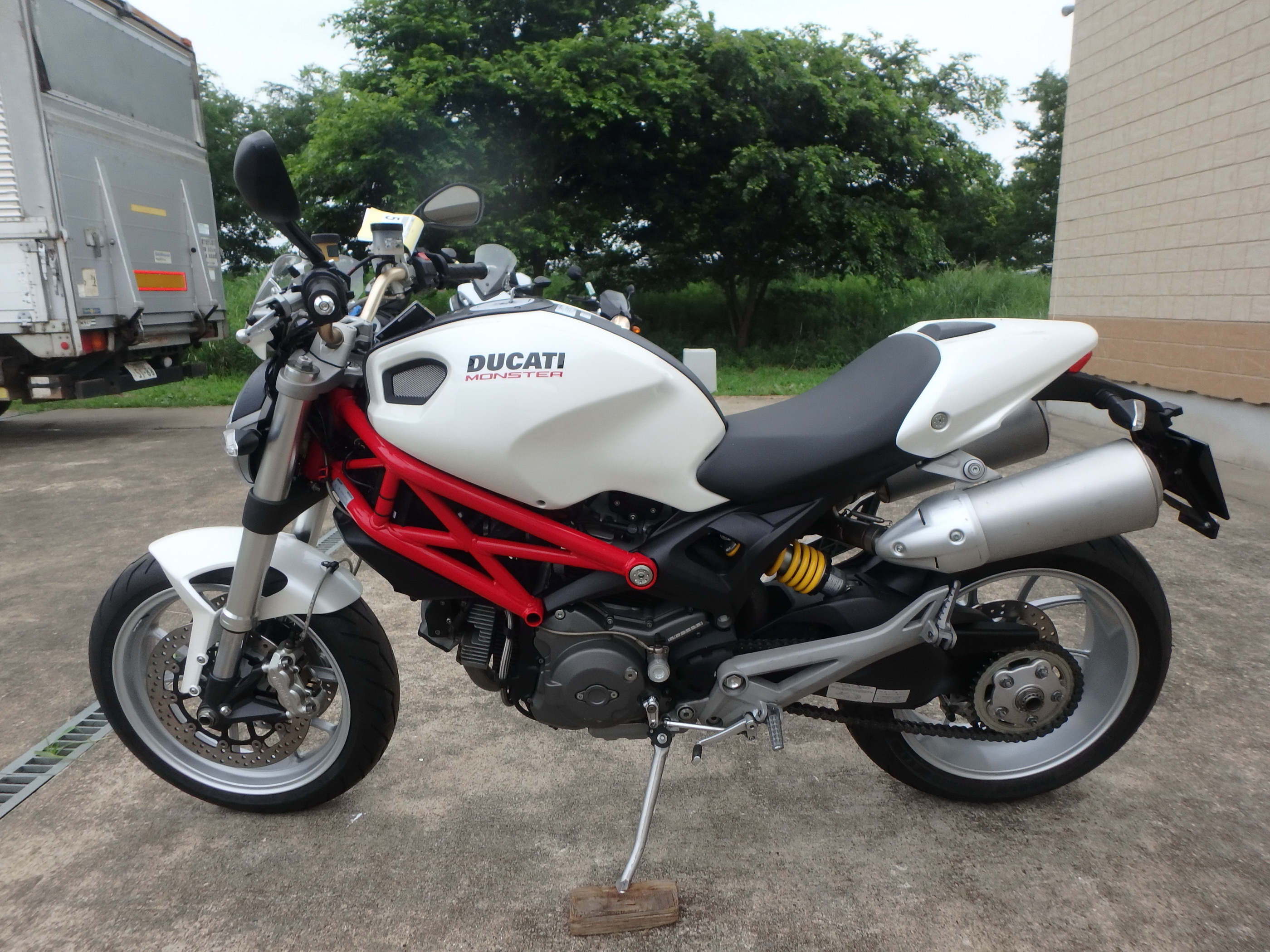 Купить мотоцикл Ducati Monster1100 M1100 2009 фото 12
