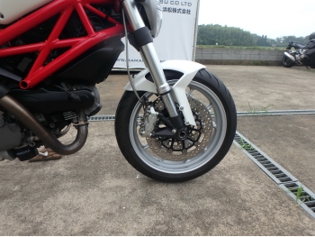 Заказать из Японии мотоцикл Ducati Monster1100 M1100 2009 фото 19
