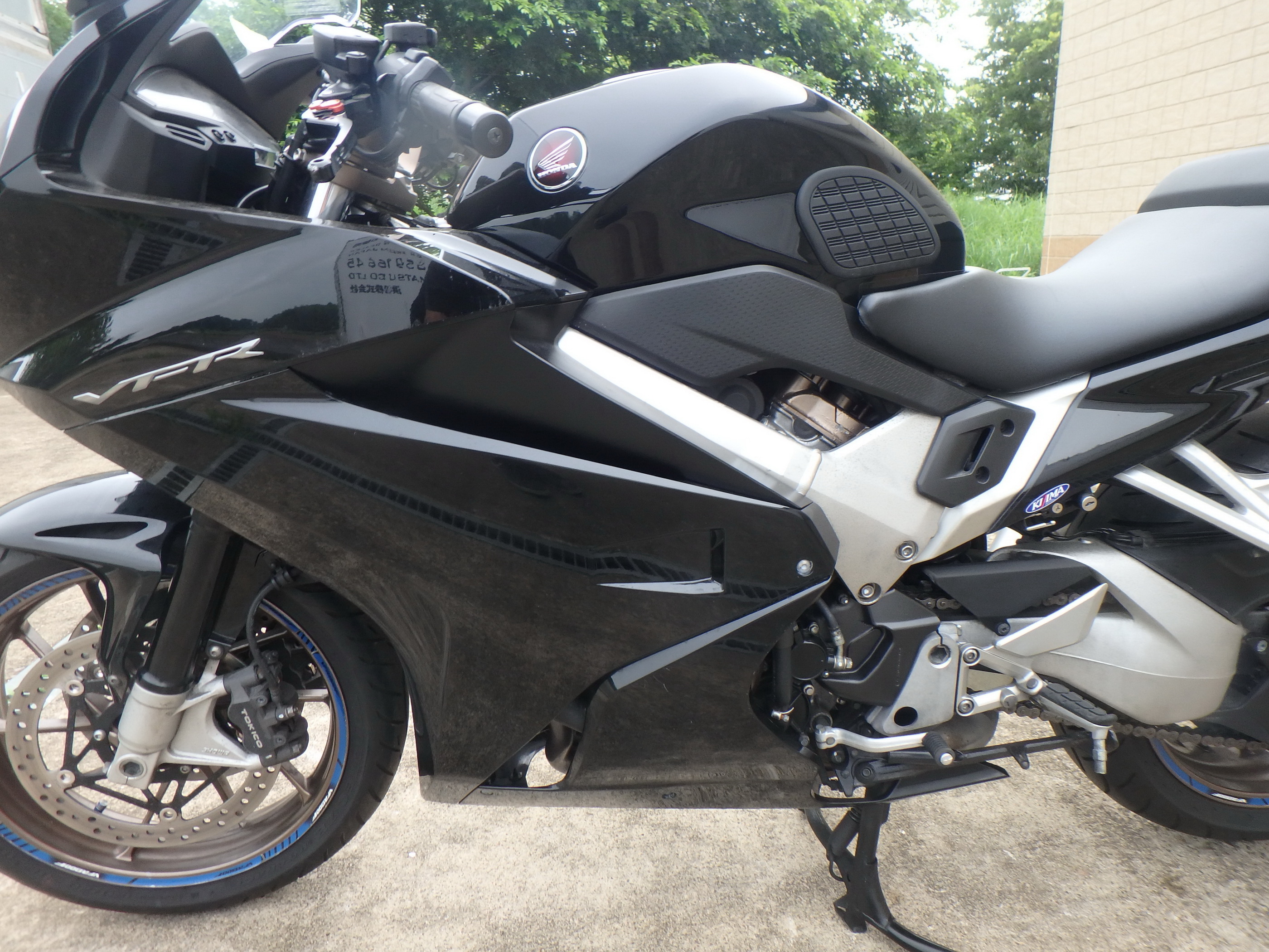 Купить мотоцикл Honda VFR800F Interceptor 2014 фото 15