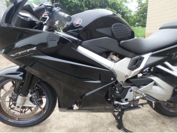 Заказать из Японии мотоцикл Honda VFR800F Interceptor 2014 фото 15