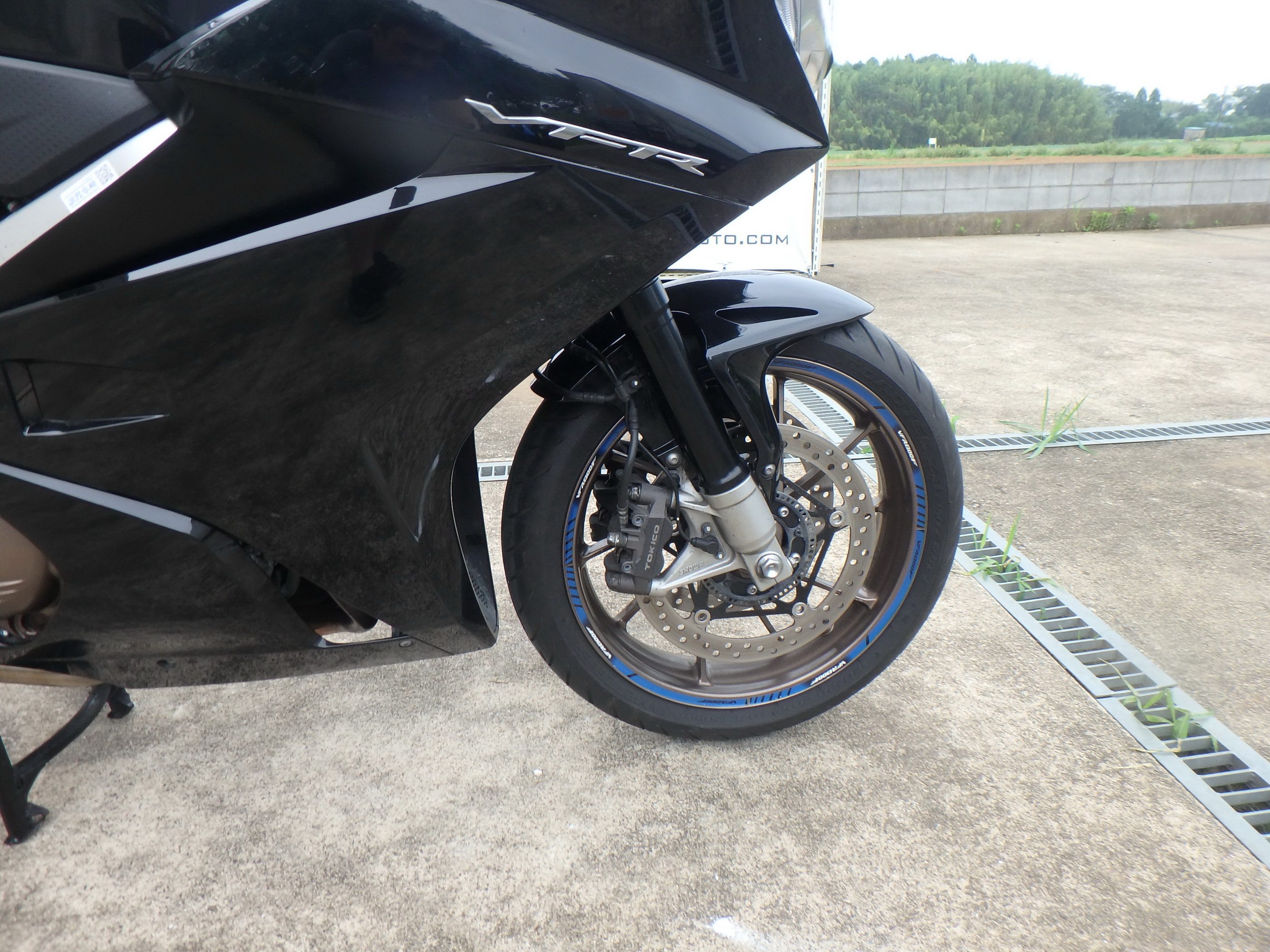 Купить мотоцикл Honda VFR800F Interceptor 2014 фото 19