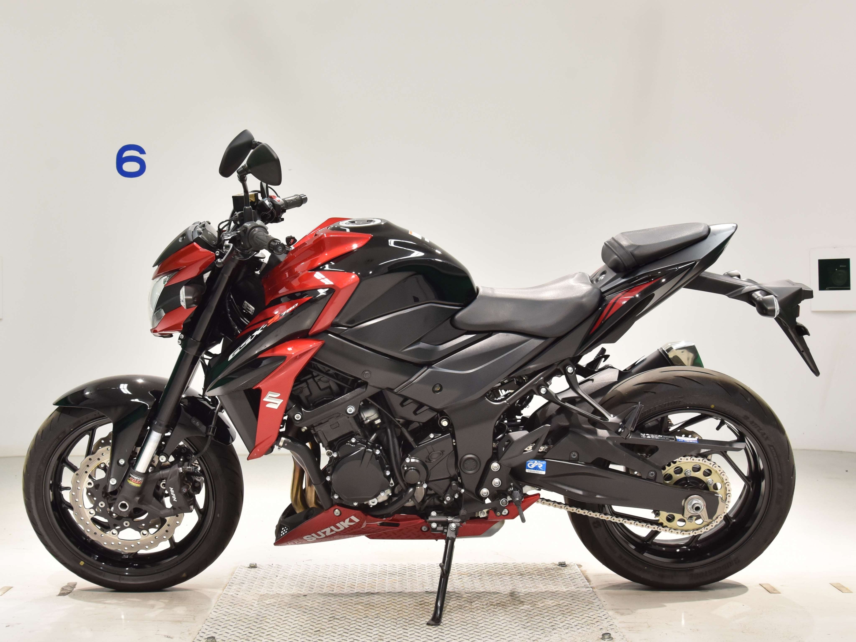 Купить мотоцикл Suzuki GSX-S750 2018 фото 1