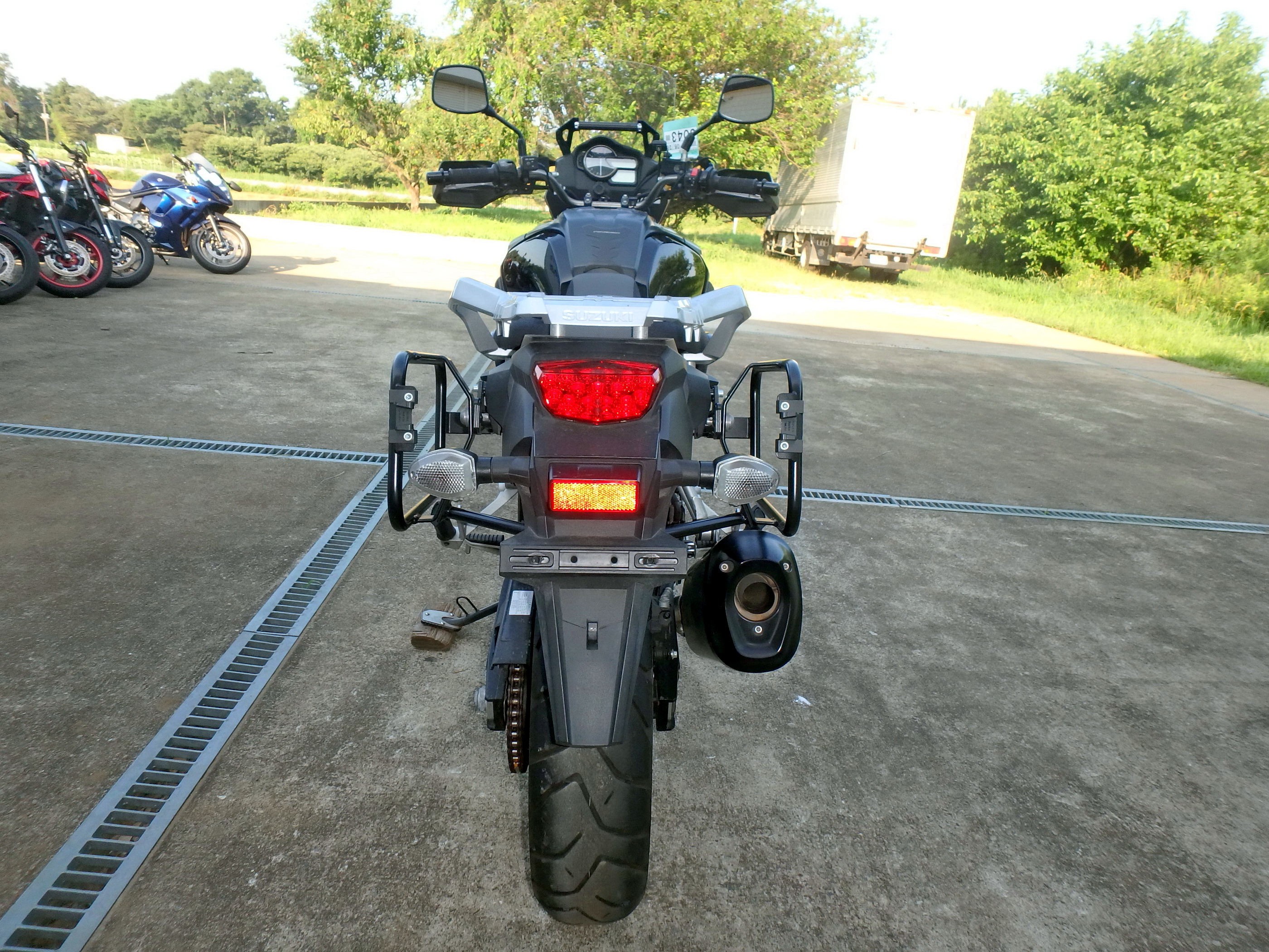 Купить мотоцикл Suzuki V-STROM1000A DL1000A ABS 2014 фото 10