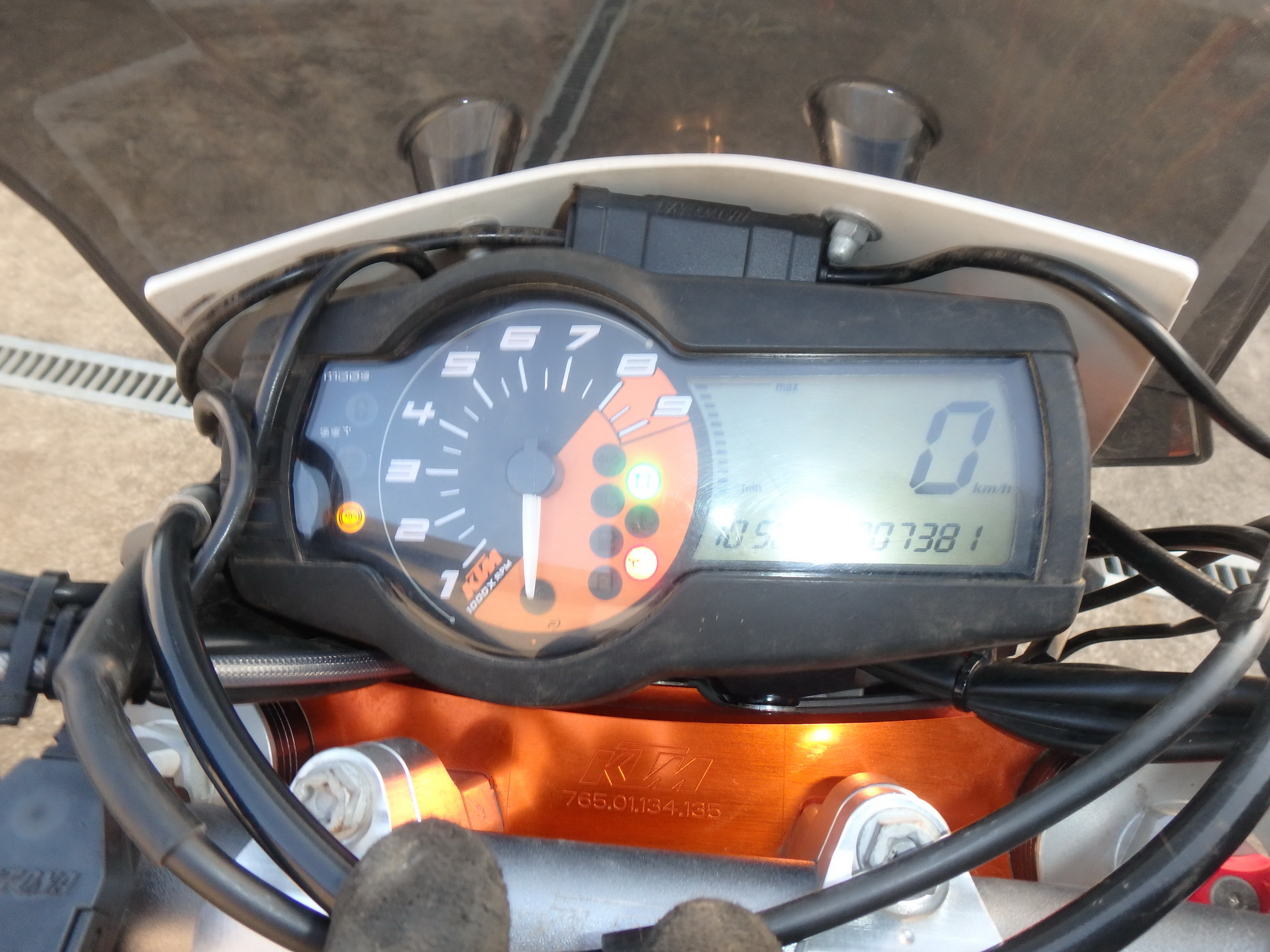 Купить мотоцикл KTM 690 SMC R 2016 фото 20