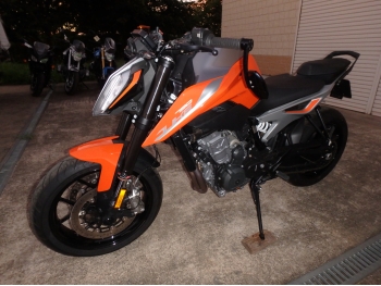     KTM 790 Duke 2018  13