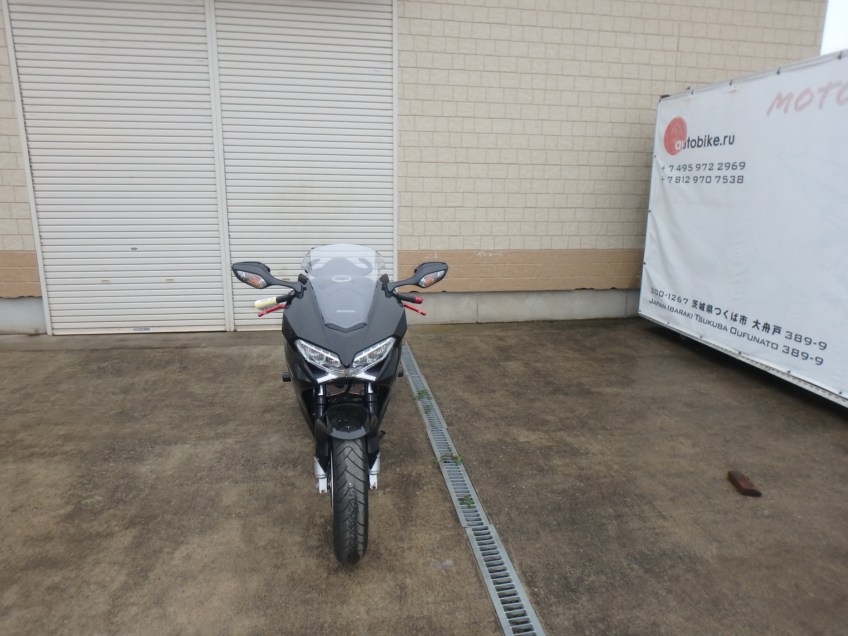 Купить мотоцикл Honda VFR800F Interceptor 2014 фото 4