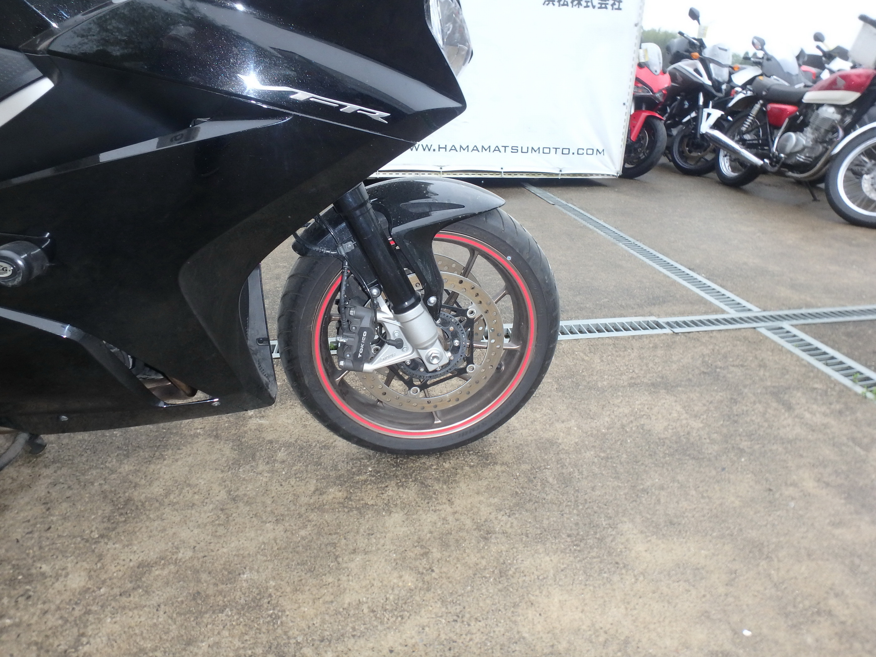 Купить мотоцикл Honda VFR800F Interceptor 2014 фото 17