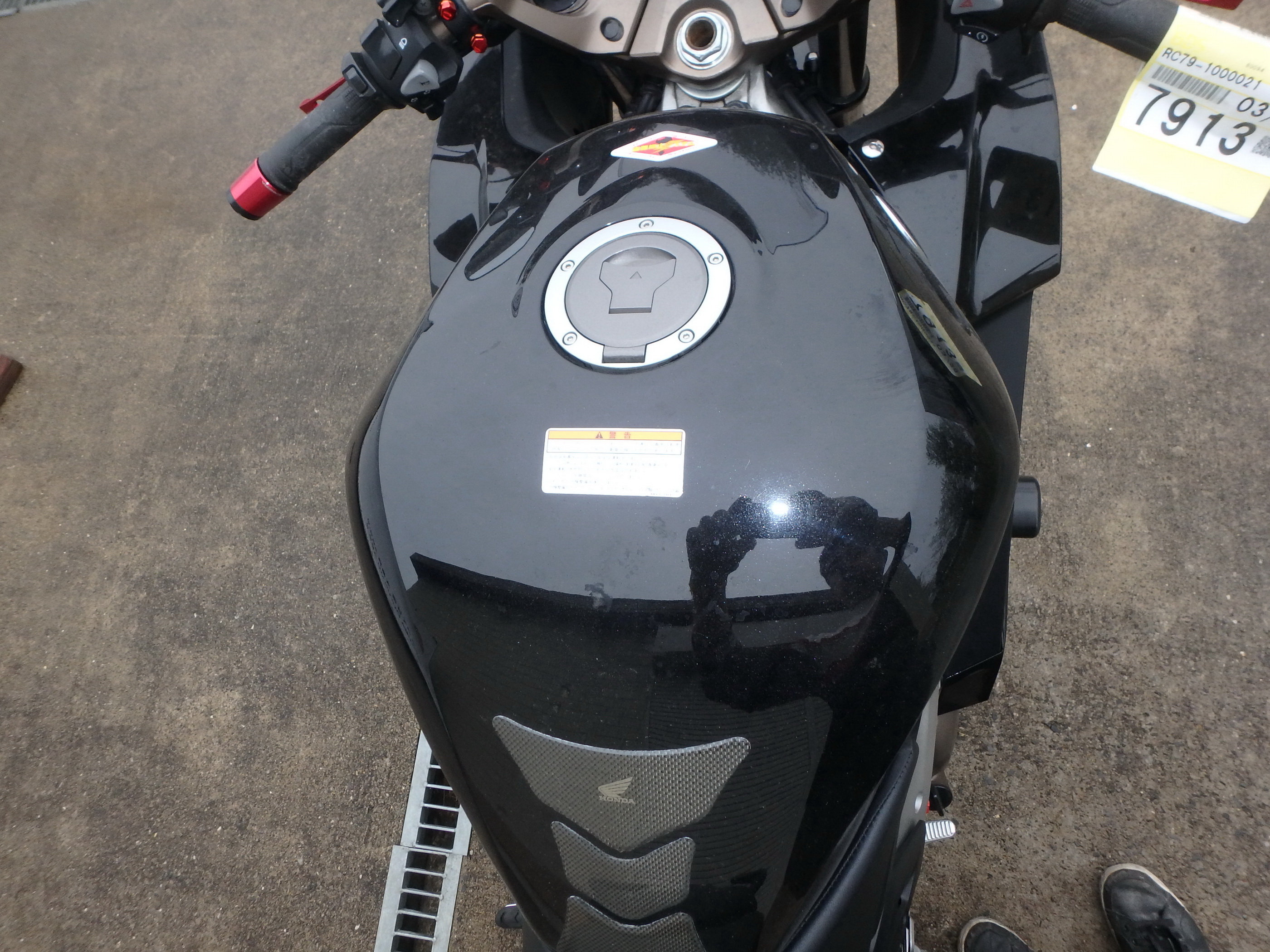 Купить мотоцикл Honda VFR800F Interceptor 2014 фото 20