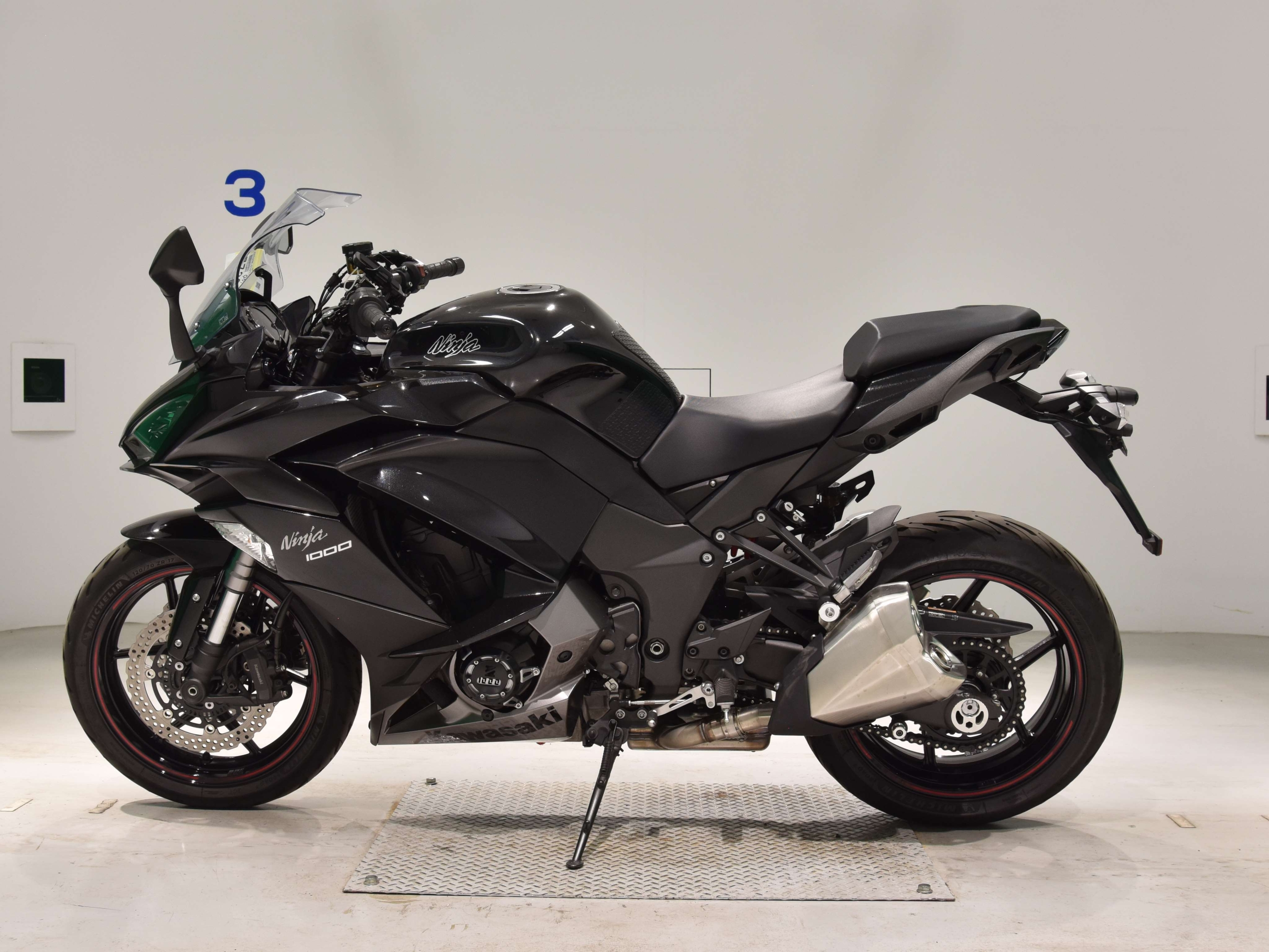 Купить мотоцикл Kawasaki Ninja1000A 2018 фото 1