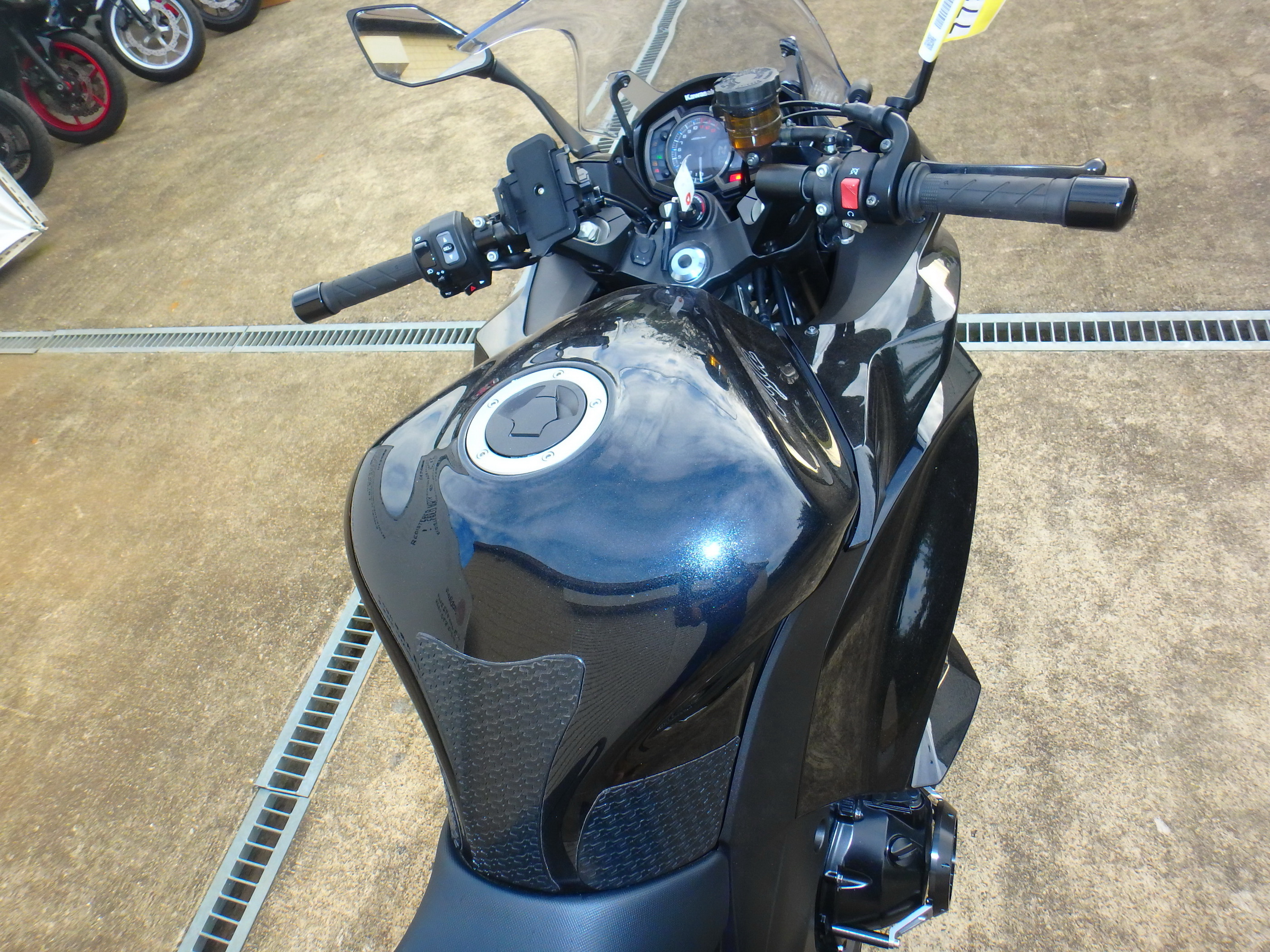 Купить мотоцикл Kawasaki Ninja1000A 2018 фото 22
