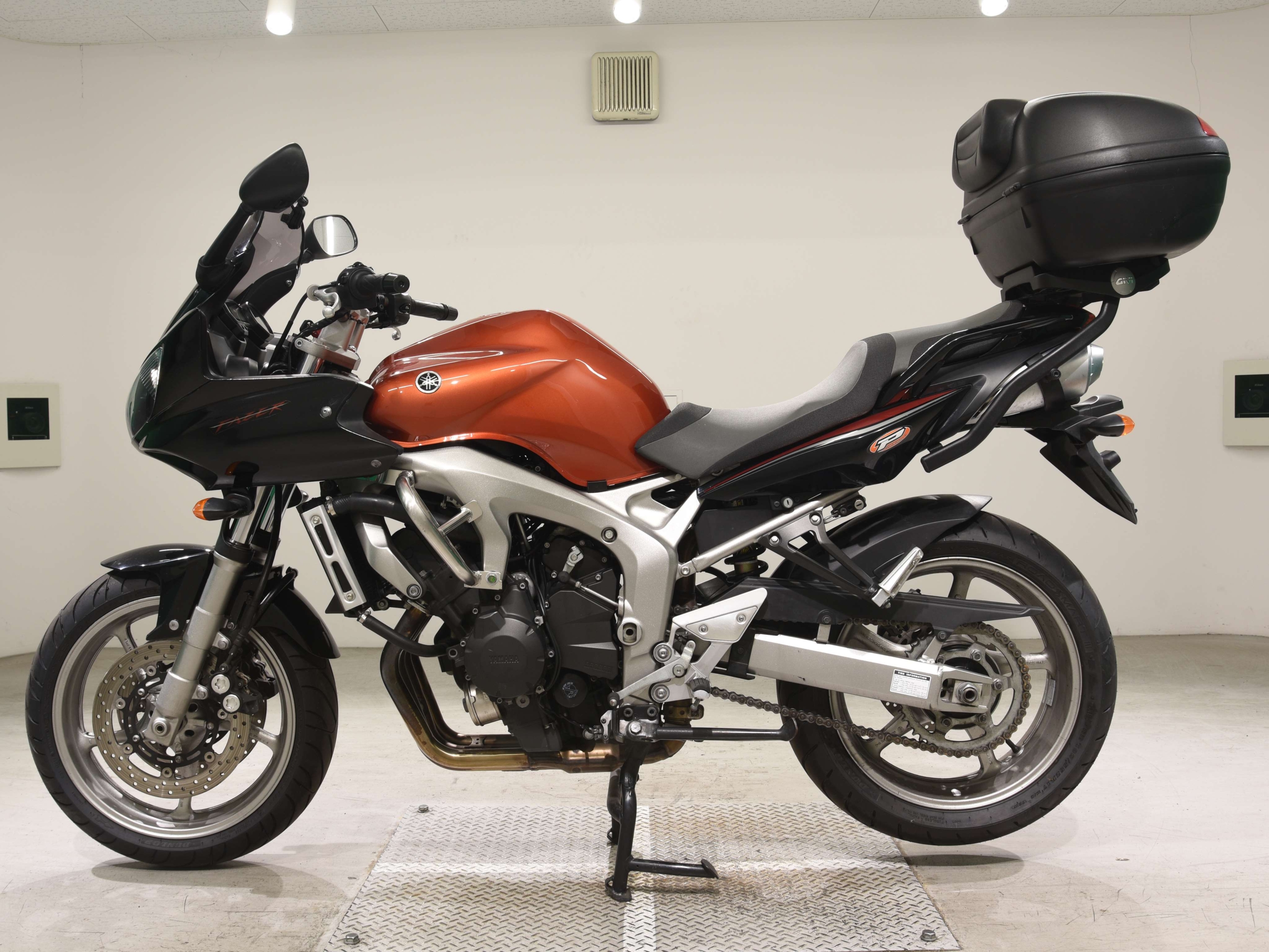 Купить мотоцикл Yamaha FZ-6S Fazer 2008 фото 1