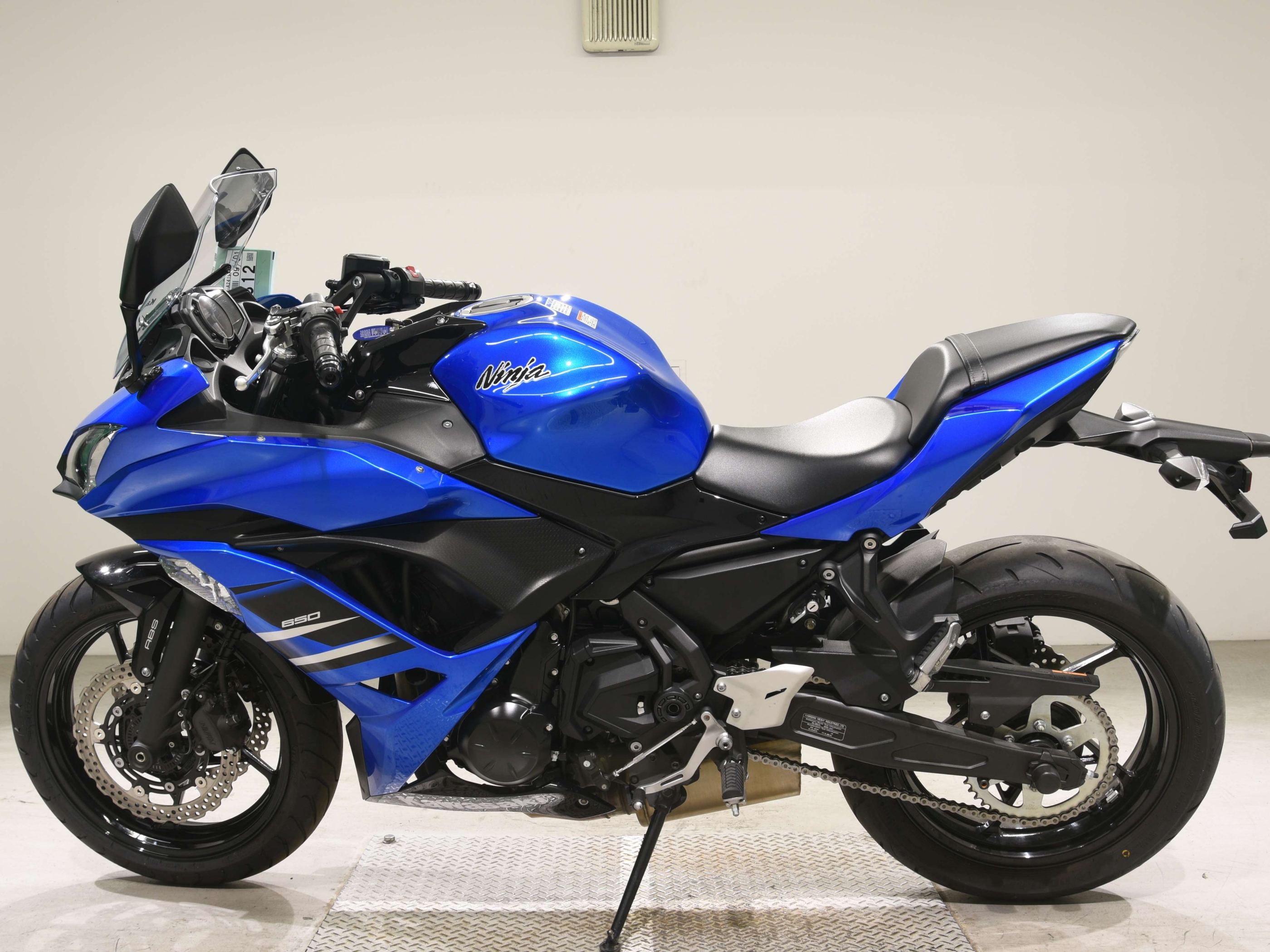 Купить мотоцикл Kawasaki Ninja650A 2018 фото 1