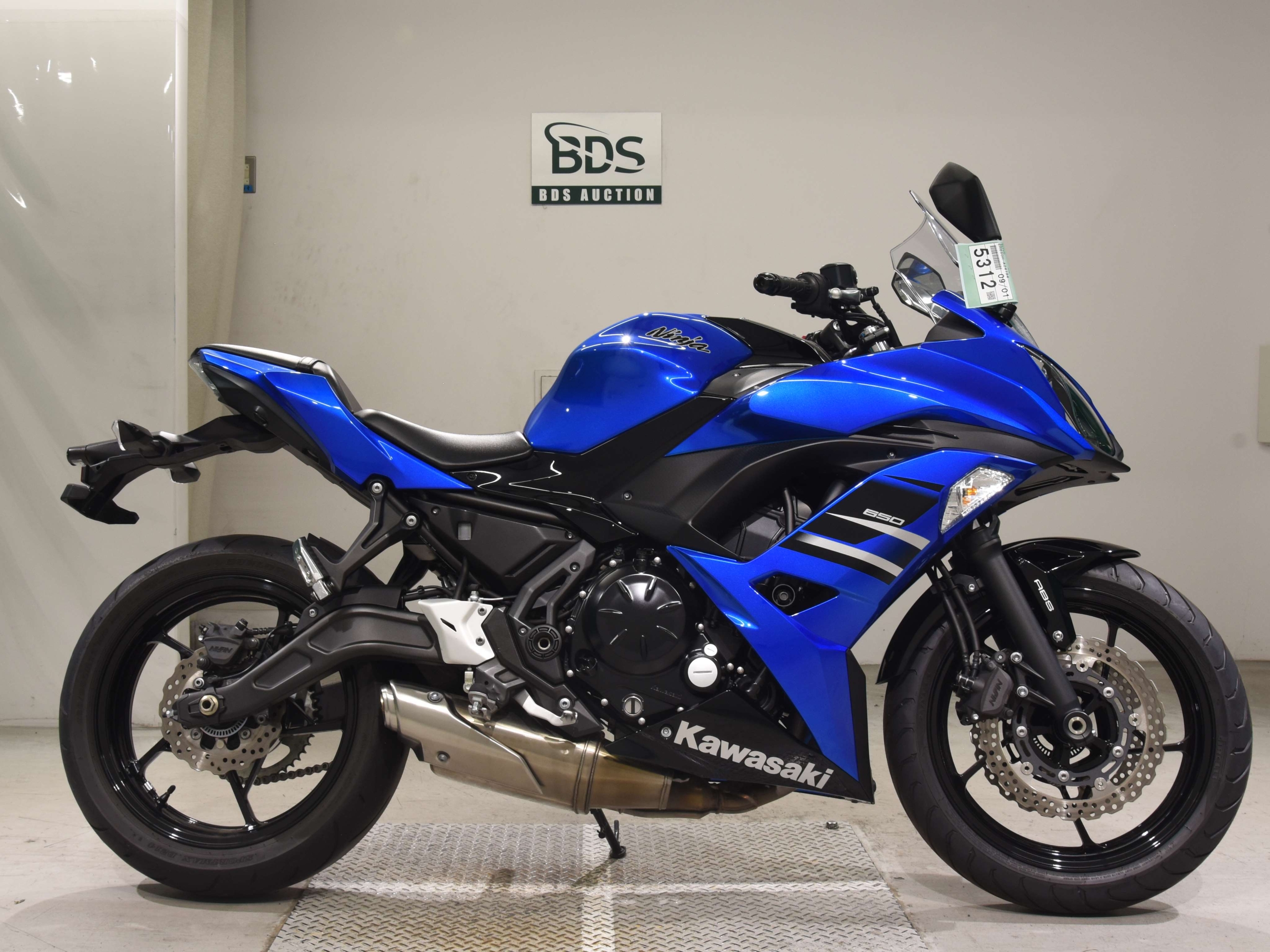 Купить мотоцикл Kawasaki Ninja650A 2018 фото 2