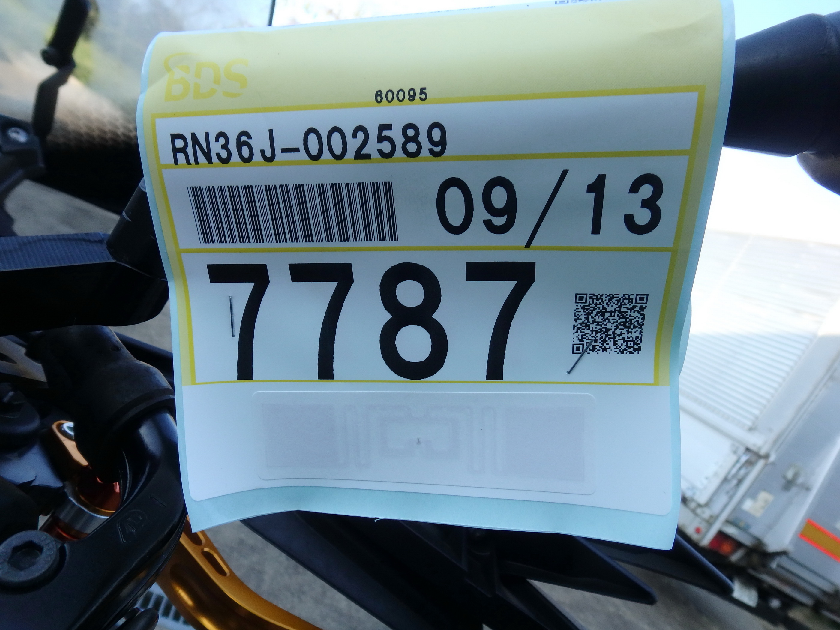 Купить мотоцикл Yamaha MT-09 Tracer FJ-09 2015 фото 4