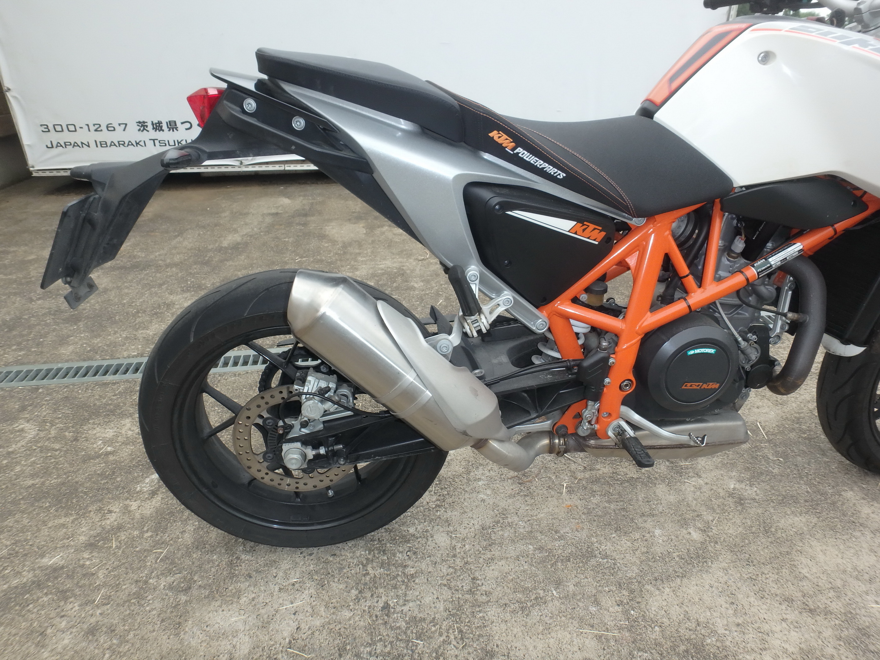 Купить мотоцикл KTM 690 Duke 2014 фото 17