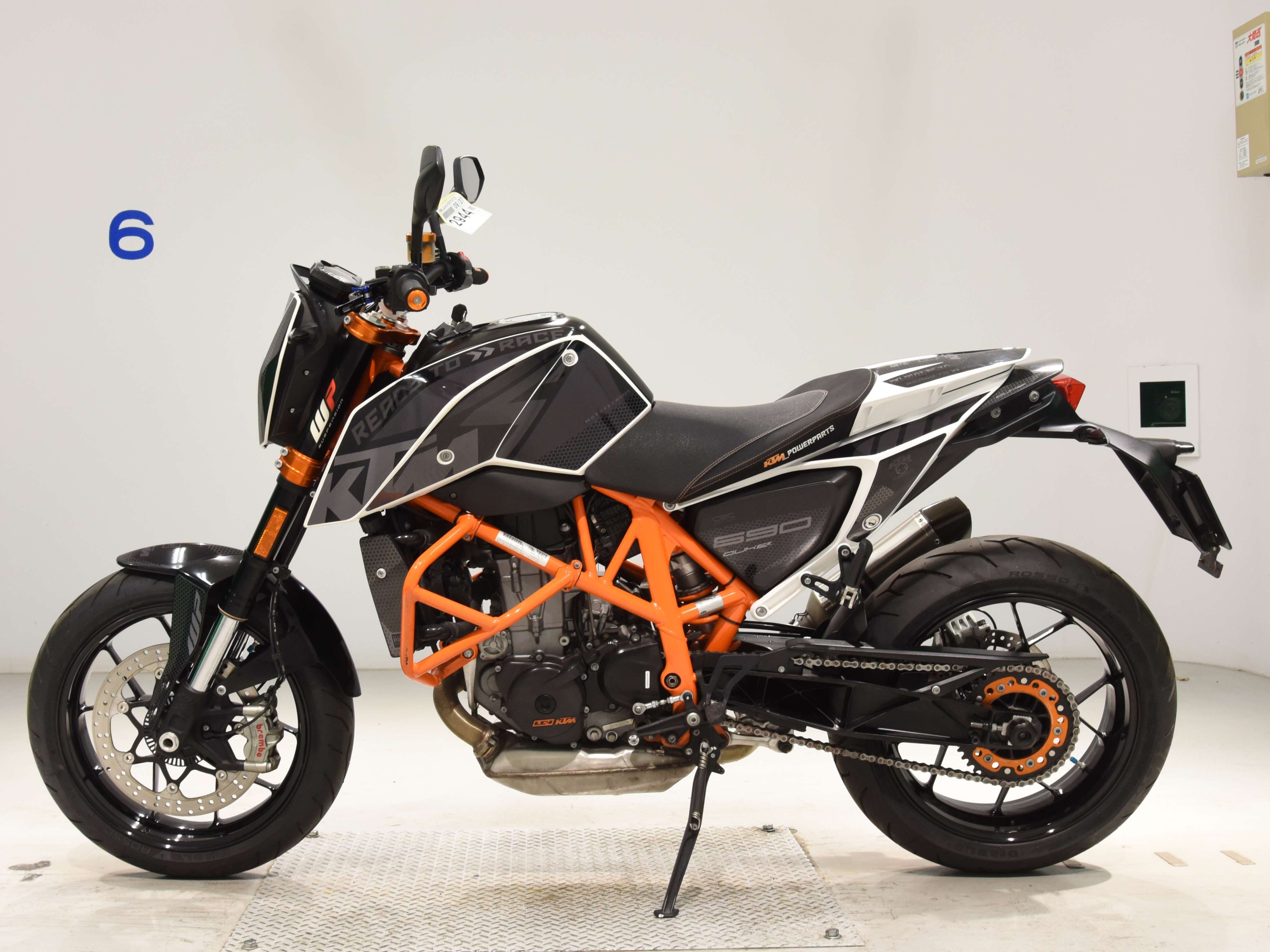 Купить мотоцикл KTM 690 Duke R 2014 фото 1