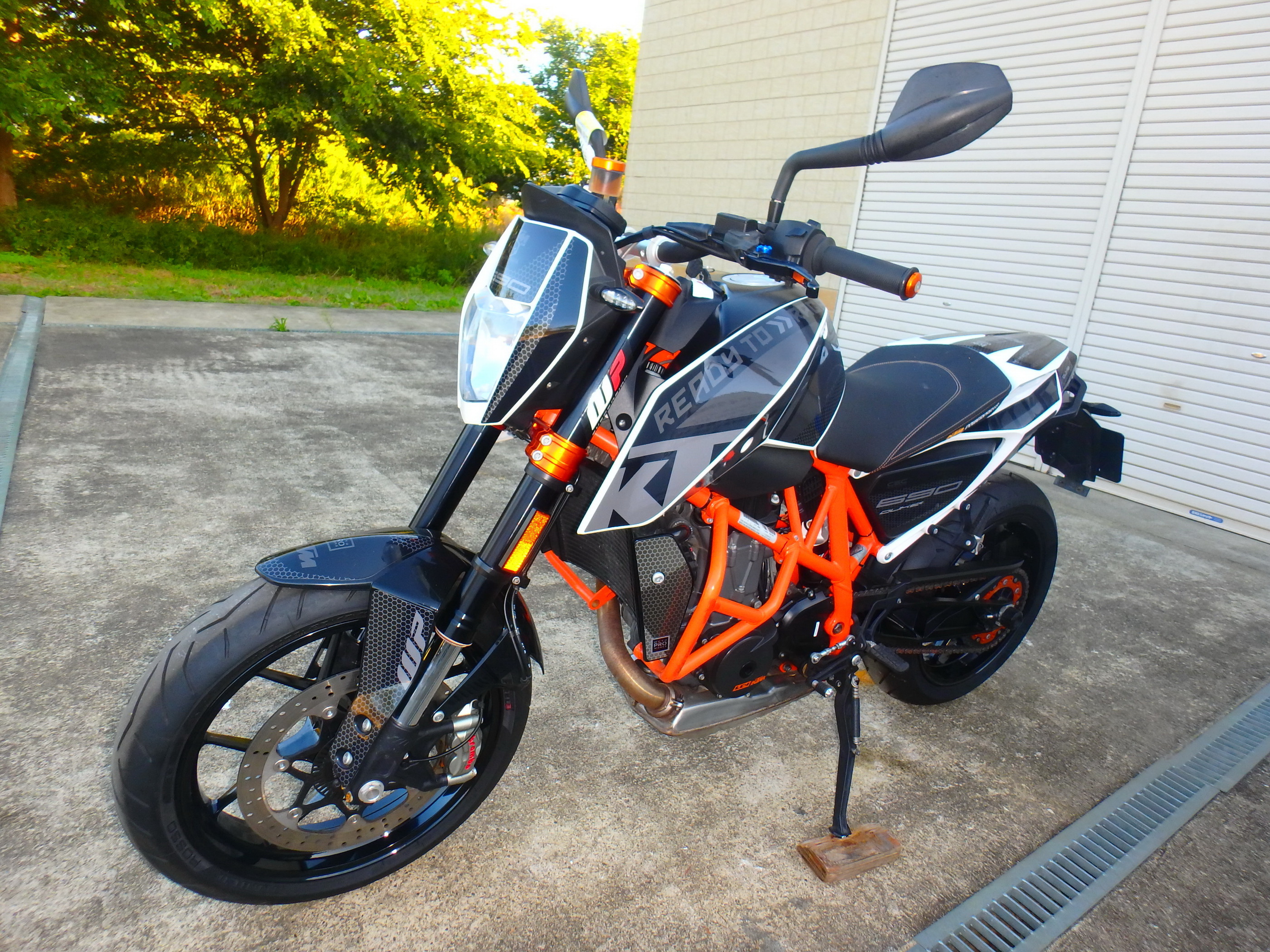 Купить мотоцикл KTM 690 Duke R 2014 фото 13