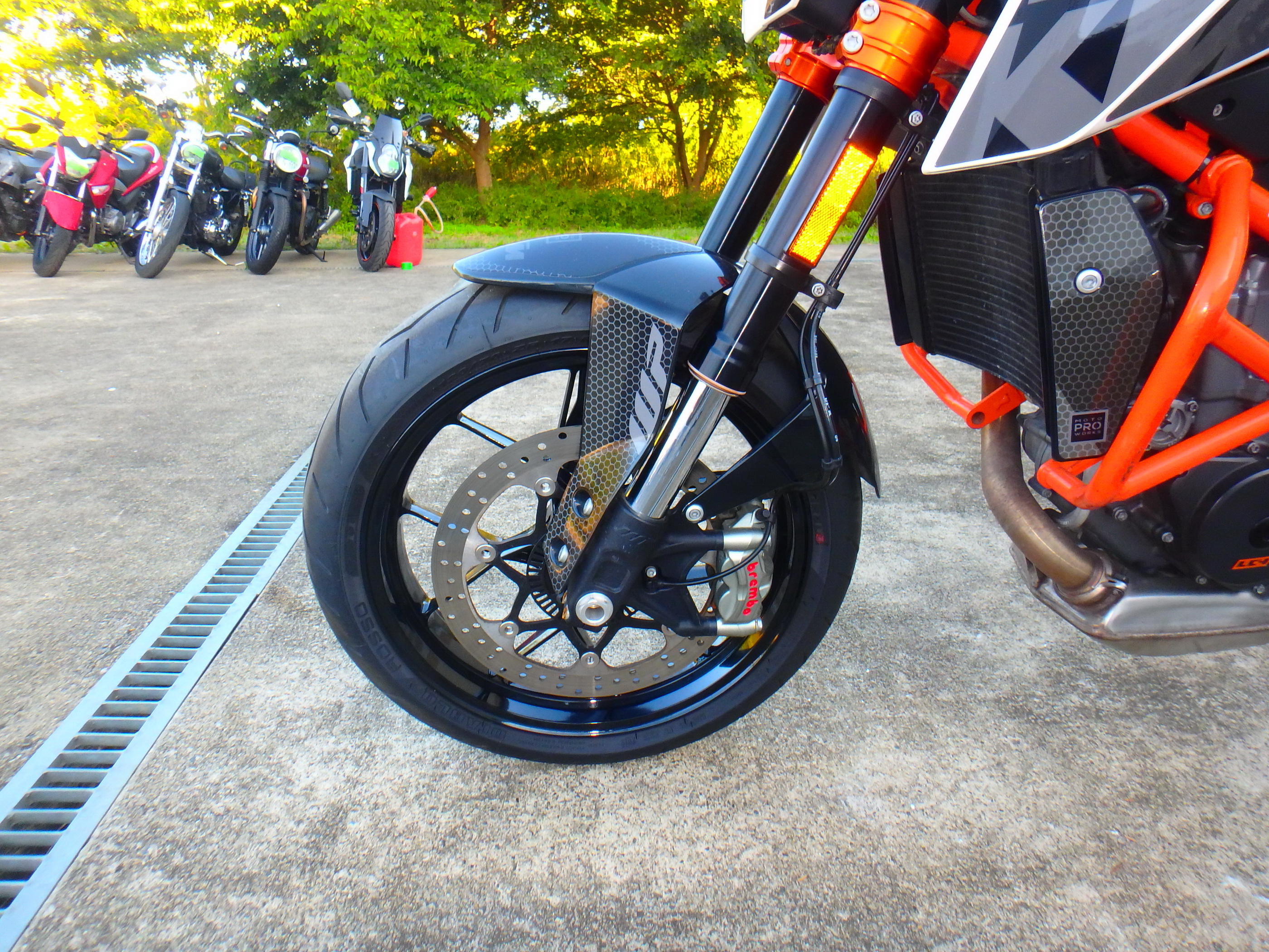 Купить мотоцикл KTM 690 Duke R 2014 фото 14