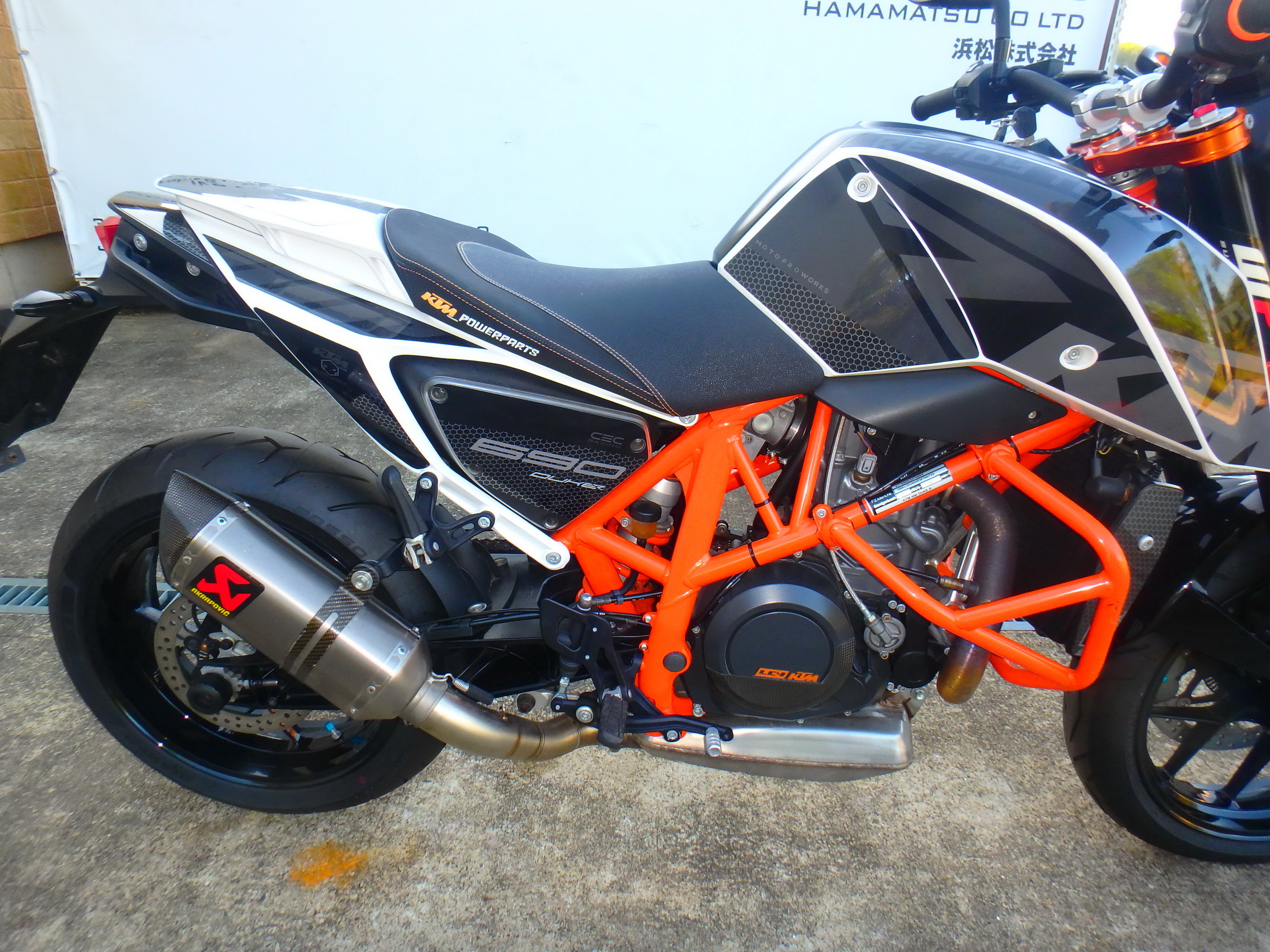 Купить мотоцикл KTM 690 Duke R 2014 фото 18