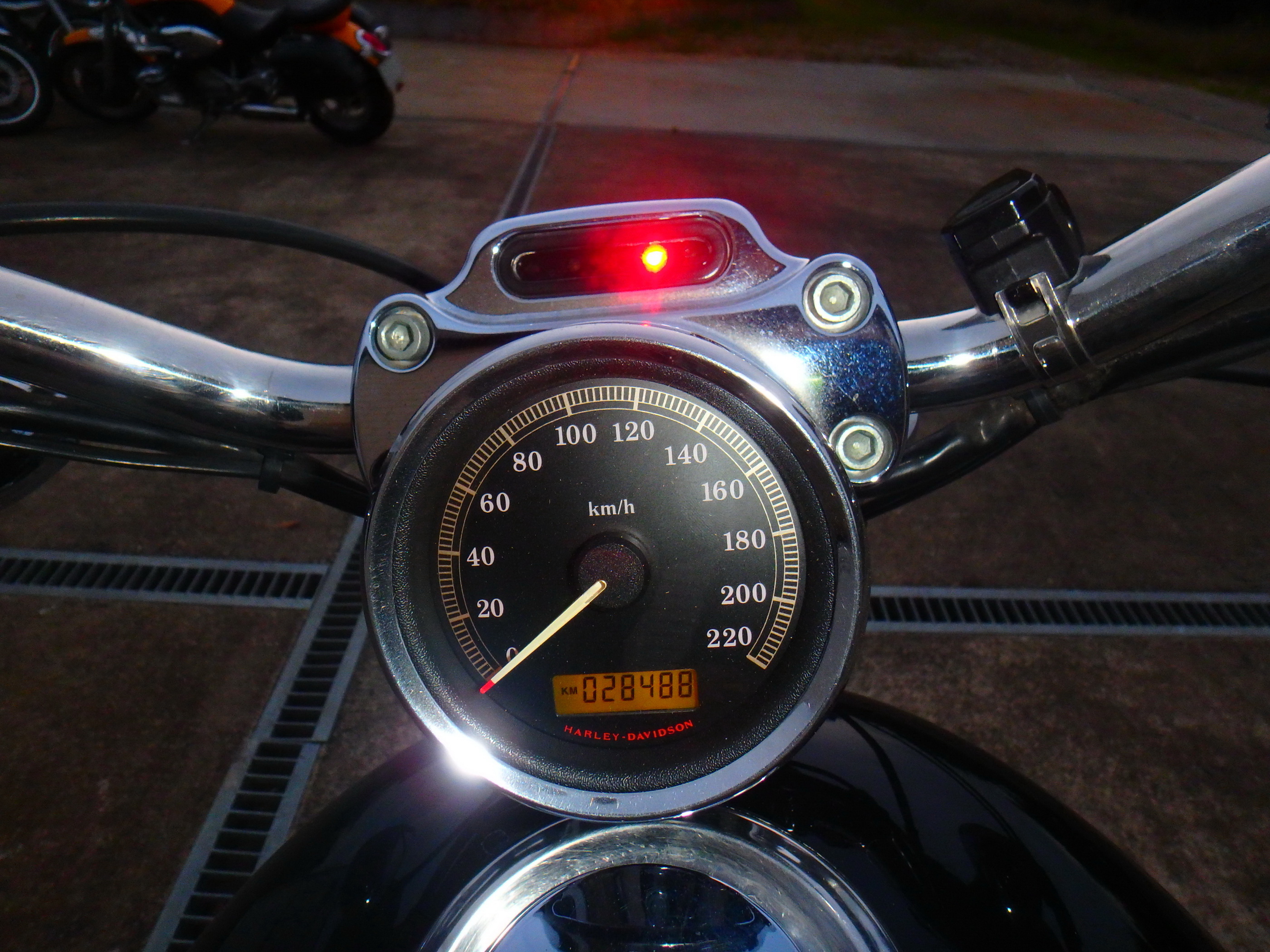 Купить мотоцикл Harley Davidson XL1200C-I Sportster Custom 2010 фото 20