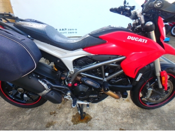     Ducati Hyperstrada 939 2016  18