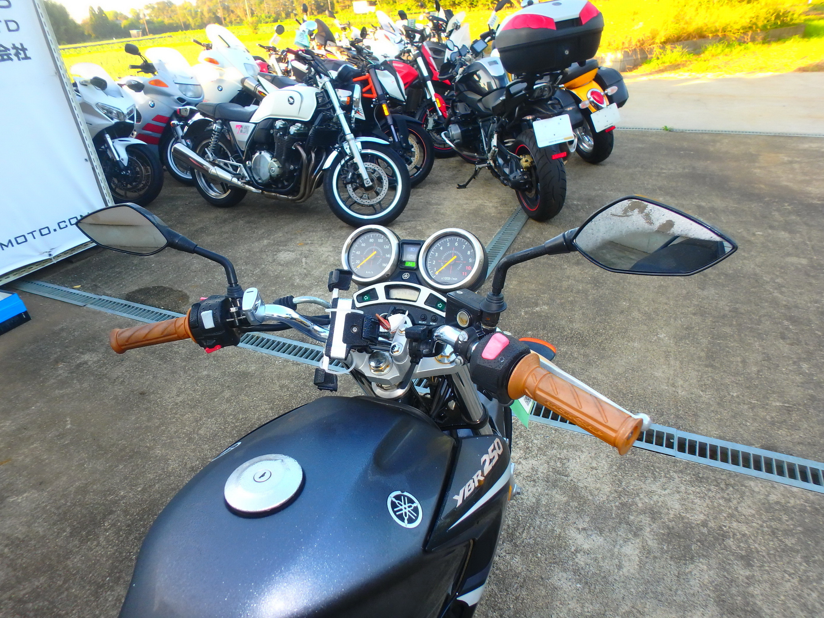 Купить мотоцикл Yamaha YBR250 2010 фото 21