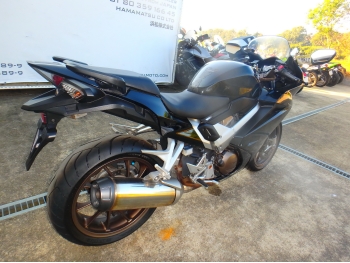     Honda VFR800F Interceptor 2016  9