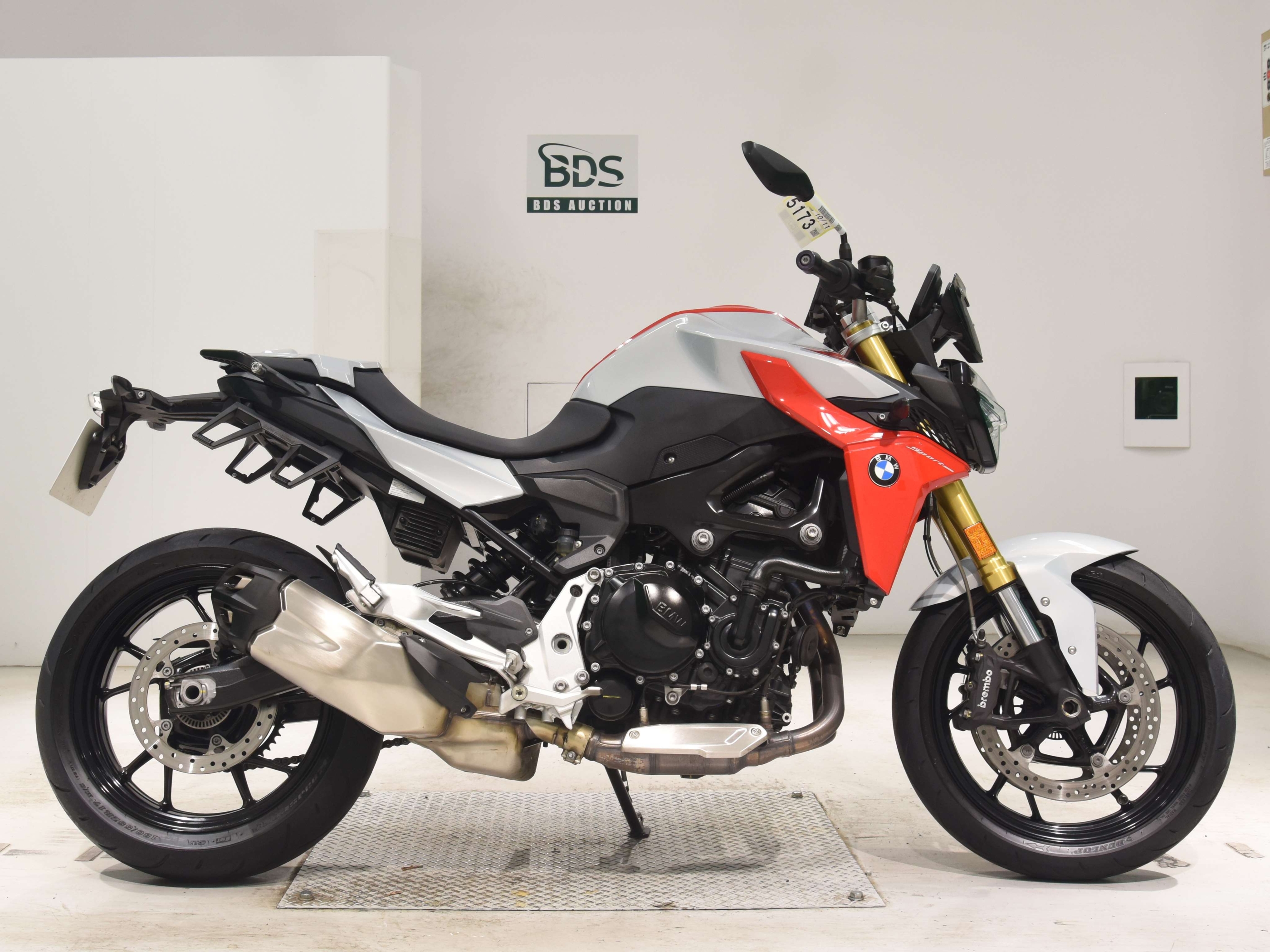 Купить мотоцикл BMW F900R 2020 фото 2