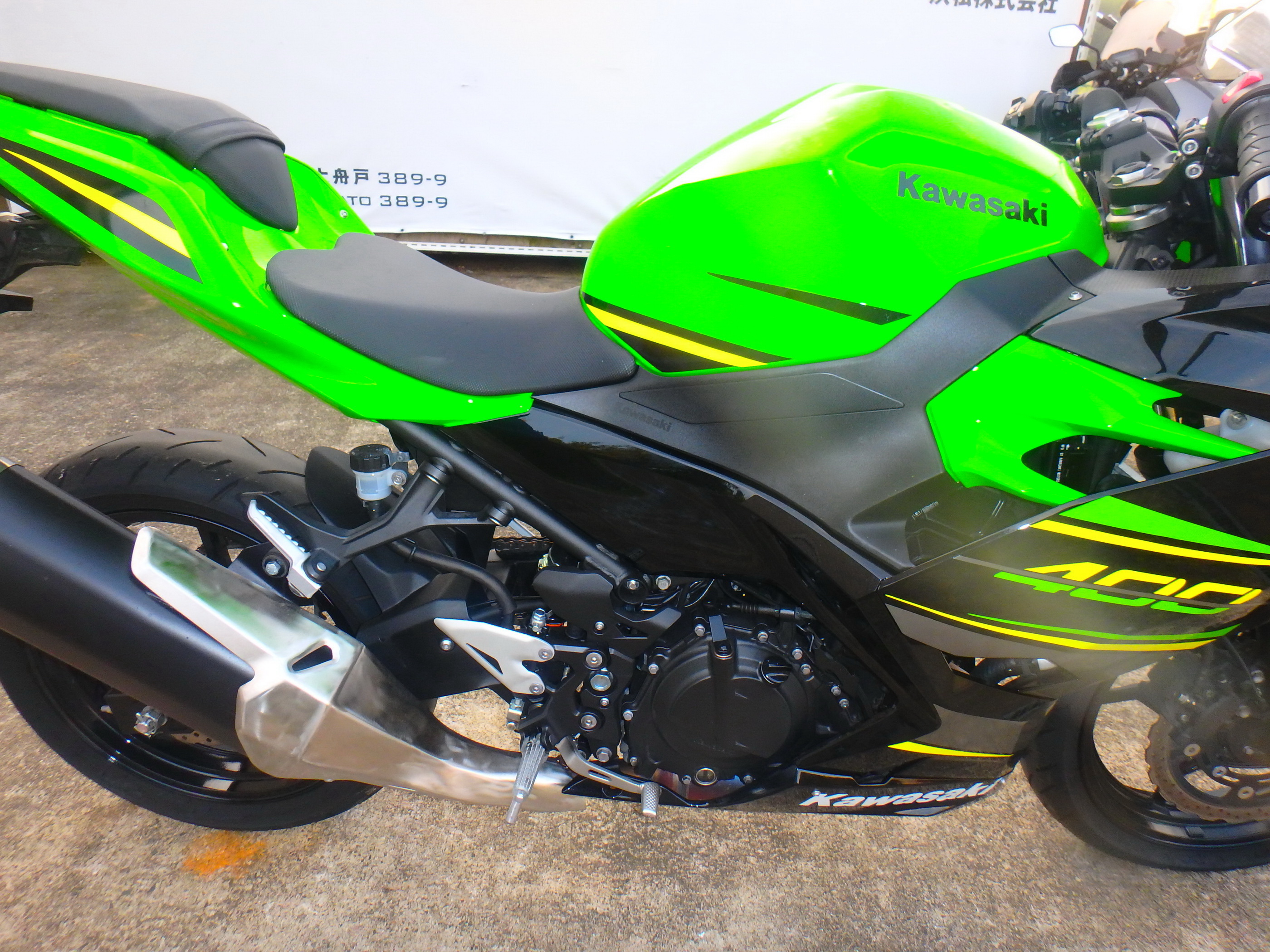 Купить мотоцикл Kawasaki NINJA400-2 NINJA400ABS 2023 фото 18