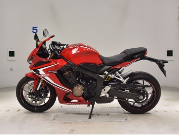     Honda CBR650R 2021  1