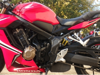     Honda CBR650R 2021  15