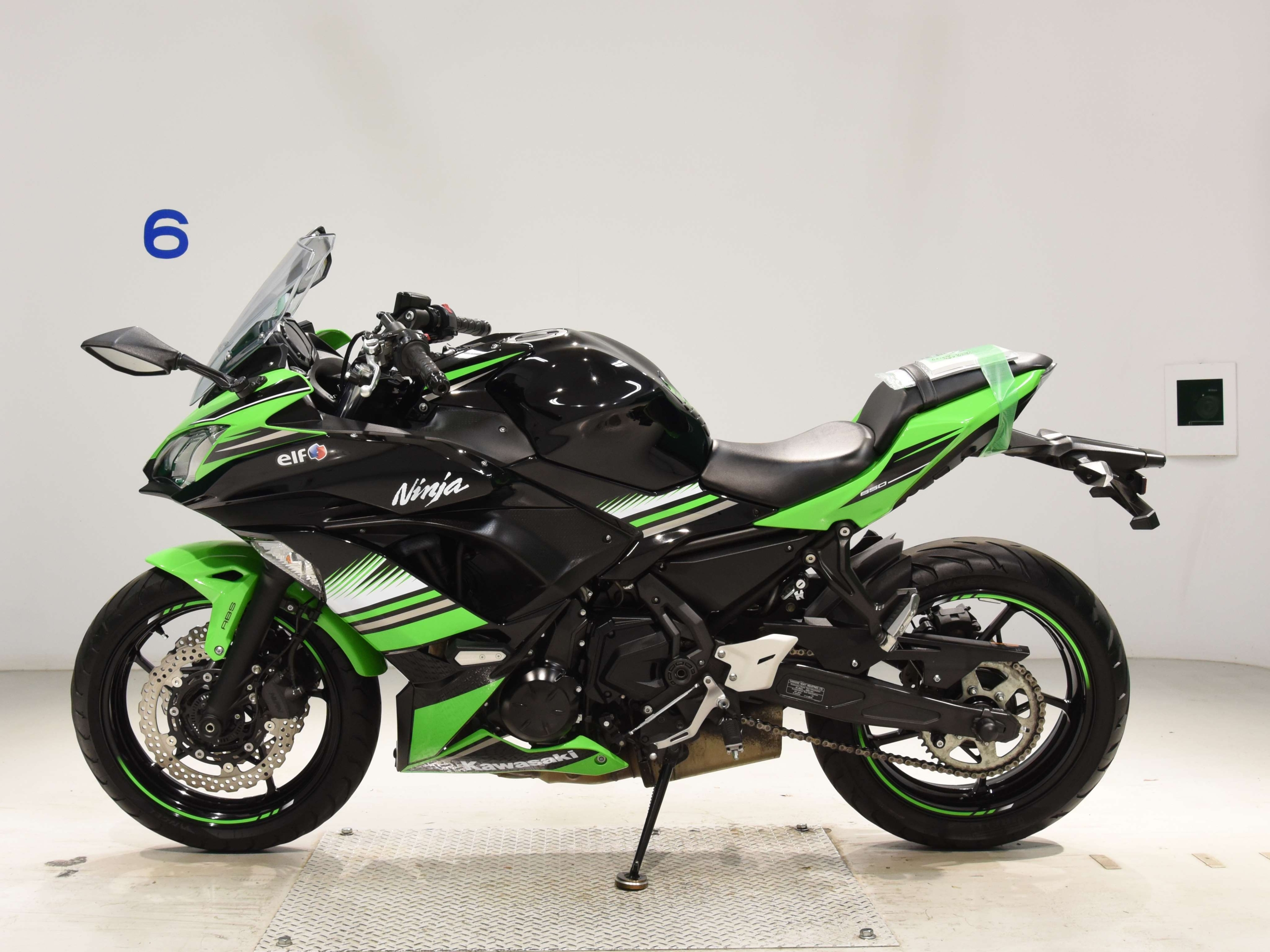 Купить мотоцикл Kawasaki Ninja650A 2017 фото 1