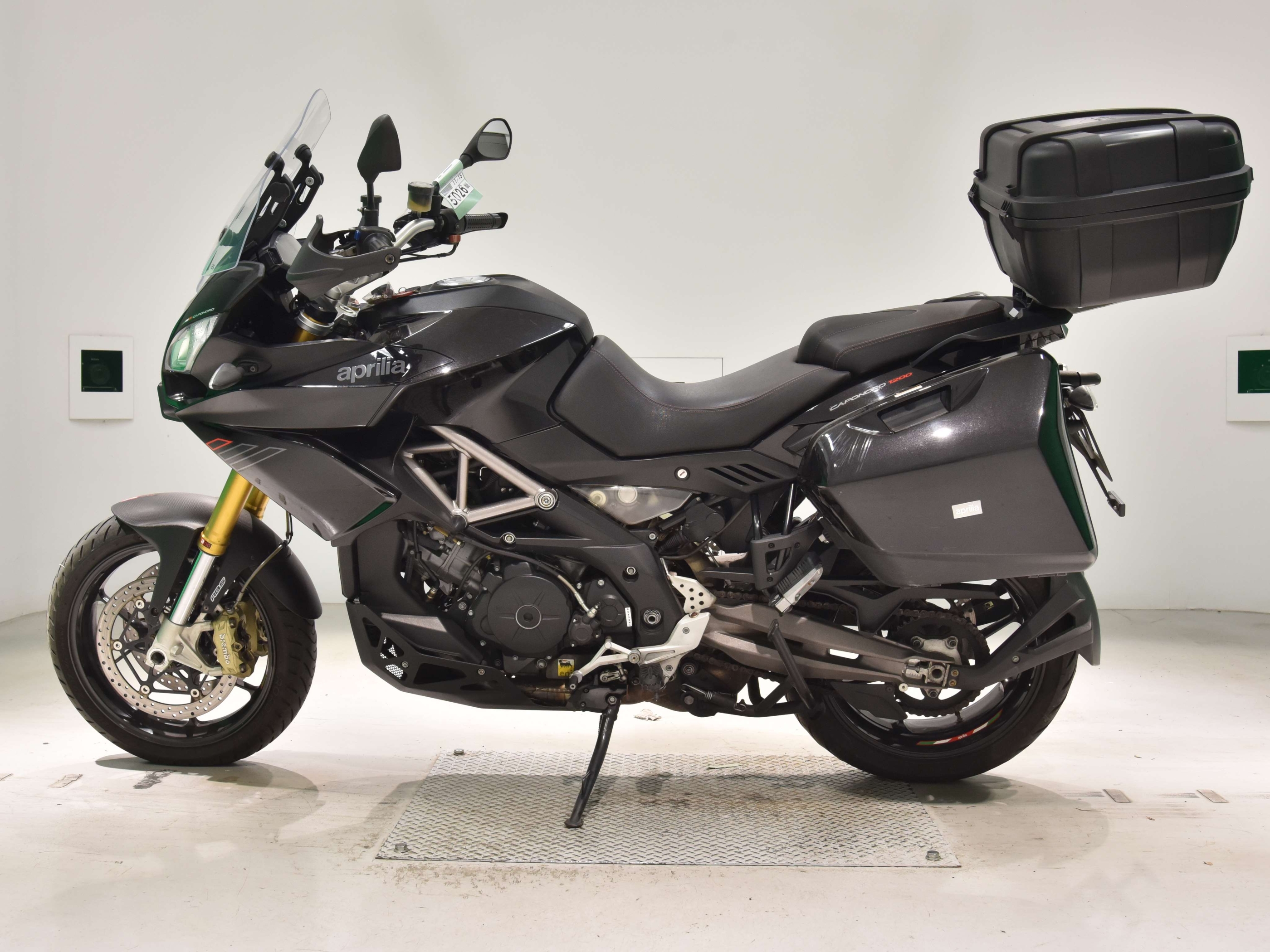 Купить мотоцикл Aprilia Caponord1200 2015 фото 1