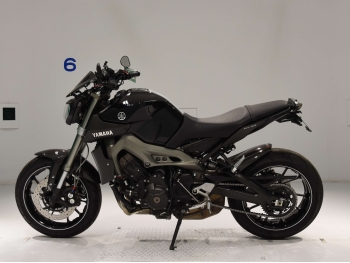     Yamaha MT-09 FZ-09 2014  1