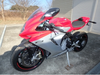     MV Agusta F3 800 2013  13