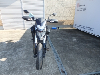     Ducati Hypermotard820 2013  6