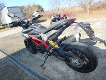     Ducati Hypermotard820 2013  11