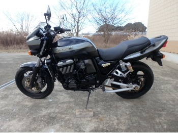     Kawasaki ZRX1100 1999  12