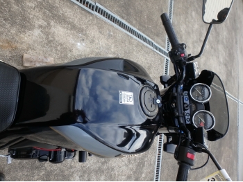     Kawasaki ZRX1100 1999  22