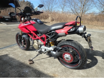     Ducati Hypermotard 1100S 2008  10