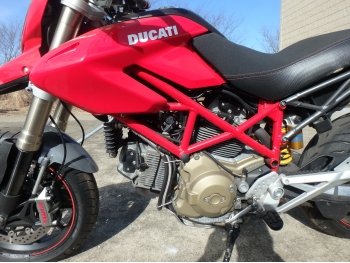     Ducati Hypermotard 1100S 2008  14