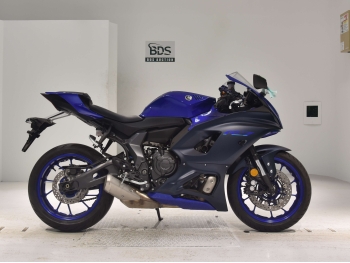     Yamaha YZF-R7 2022  2