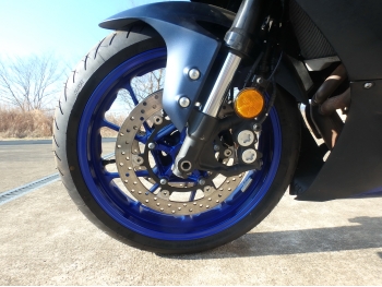     Yamaha YZF-R7 2022  13