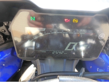     Yamaha YZF-R7 2022  19