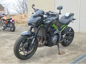     Kawasaki Z900-2 2019  13