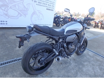     Yamaha XSR700 2017  9