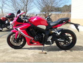     Honda CBR650R 2019  12